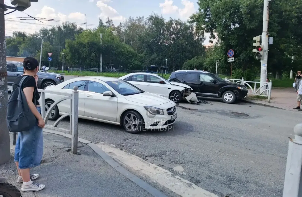 🚘 На улице Пальмиро Тольятти произошло ДТП.

Со слов очевидца, столкнулись три машины. Предваритель