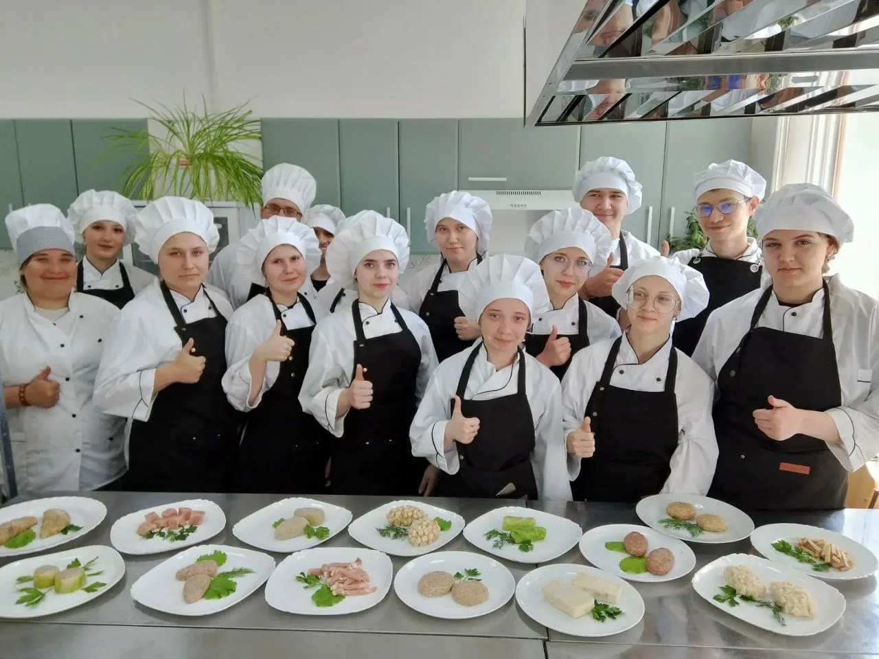 Квалификационный экзамен   https://vk.com/wall-98706163_5984   https://ok.ru/saraikolledg/topic/1590