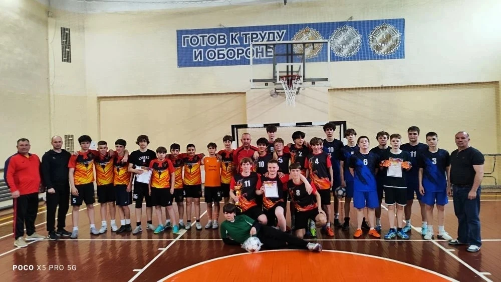⚽13 мая 2026 года в спортивном зале «Атлет» состоялся турнир по мини-футболу среди юнош...