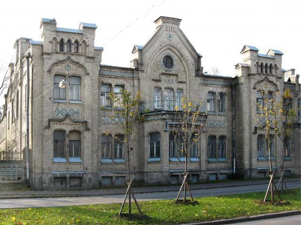Исторический особняк Александра Кокорева в Пушкине ждет ремонт: арбитражный суд региона встал на сто