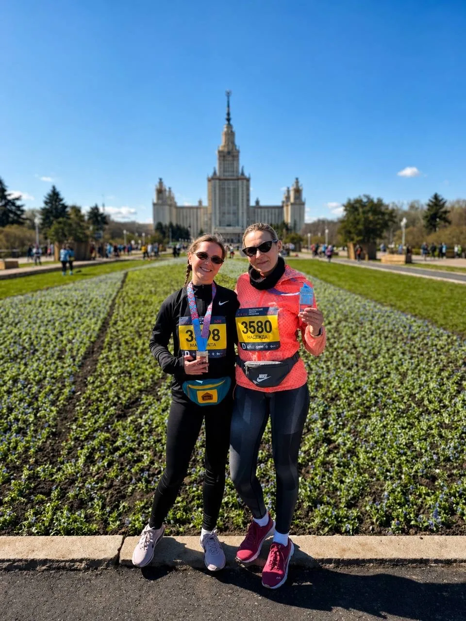 Наши учителя — в движении! 🏃‍♂️  Педагоги нашей школы приняли участие в полумарафоне — и это про сил