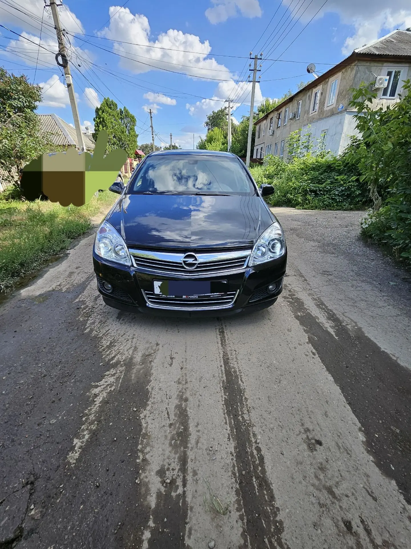 Автомобиль Опель Астра Н 2009 г.в.дв.1.8.на обычном АТ..с зелёной автотекой и весь абсо...