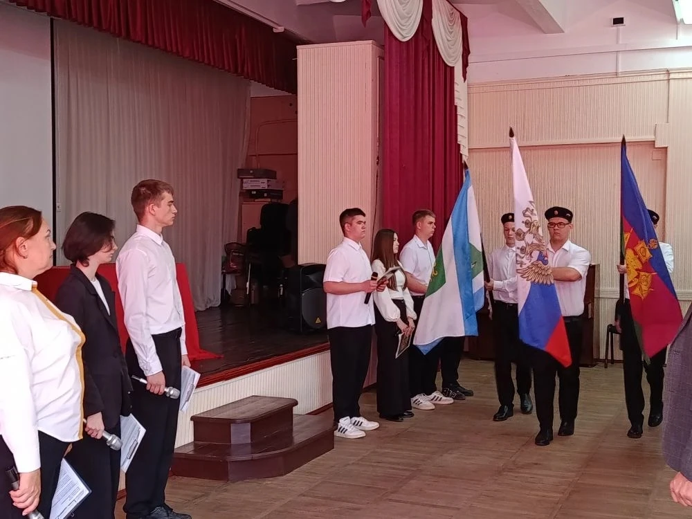 Наша школа присоединилась к Всероссийскому проекту «Парта Героя»  Сегодня в нашей школе состоялось т