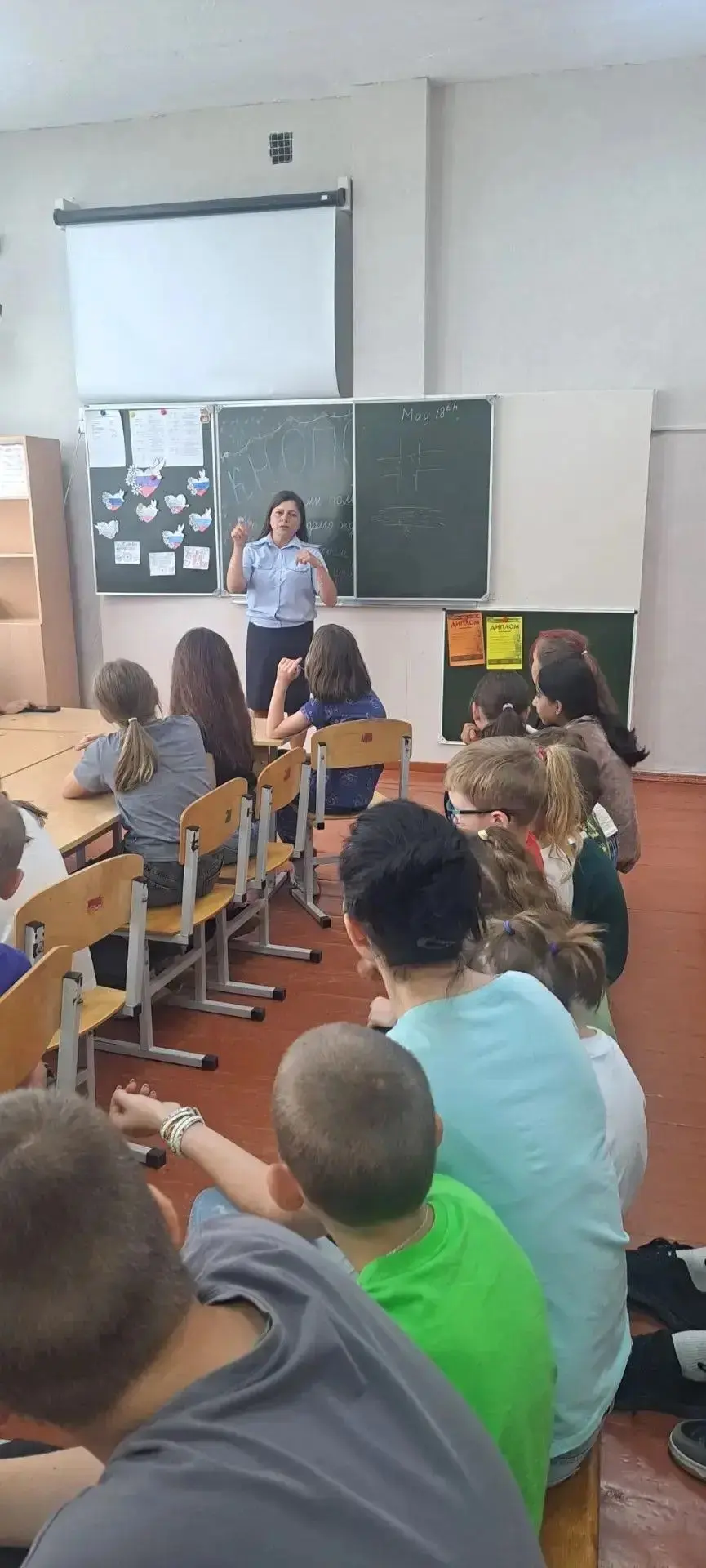 Сегодня день в лагере"Лидер" прошёл под знаком безопасности дорожного движения. День начался с тради