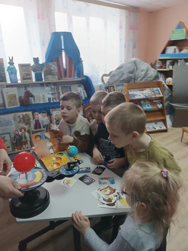 В предверии важного знаменательного события 65 - летия "Дня Космонавтики"  ребята посет...