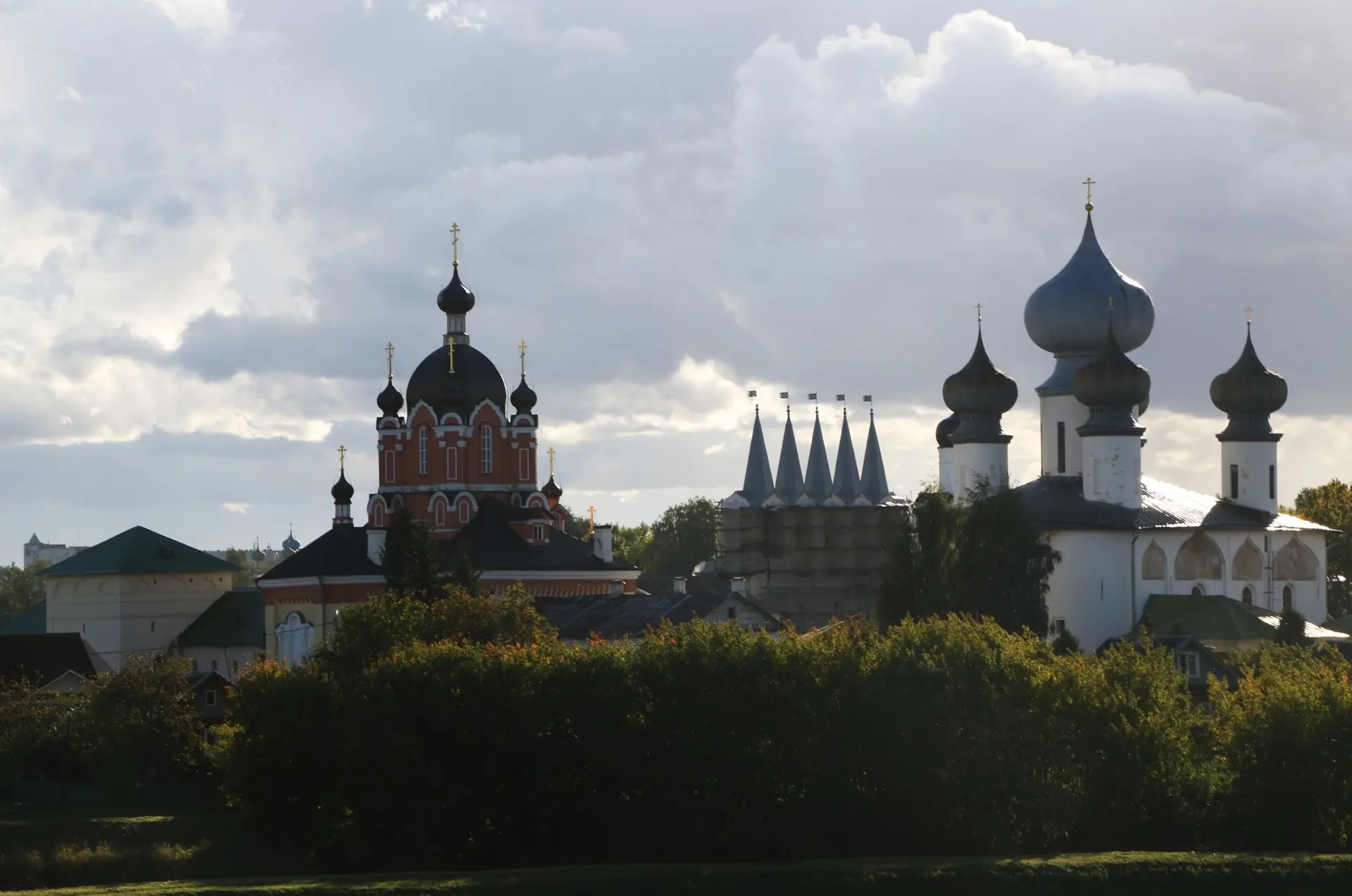 ⛪️Похищение и возвращение святыни 
 ⠀
В ноябре 1941 года Тихвин был оккупирован немецкими войсками. 