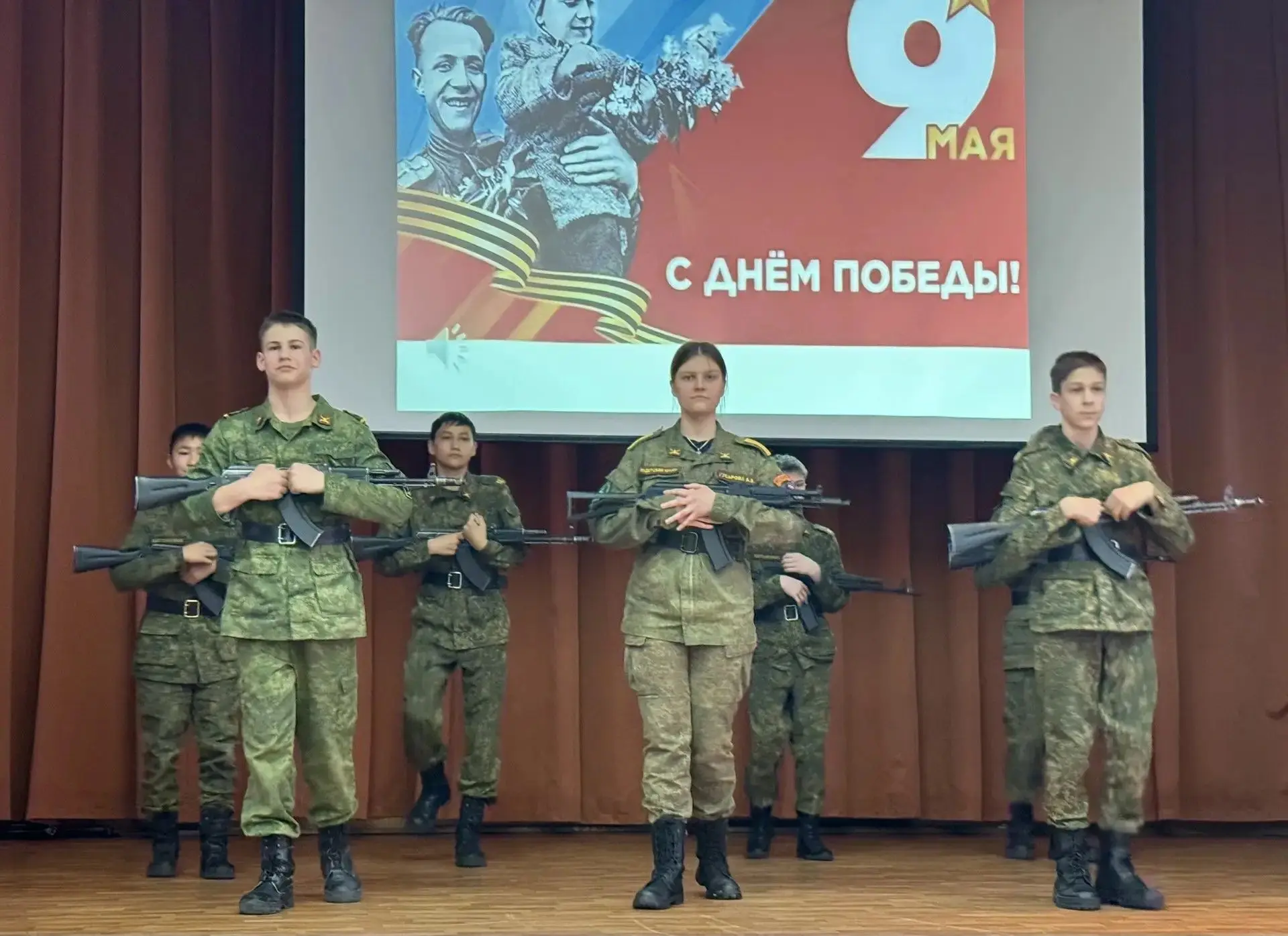 🇷🇺Хотим поделиться с вами яркими моментами нашего праздничного концерта, посвящённого Дню Победы.  Т