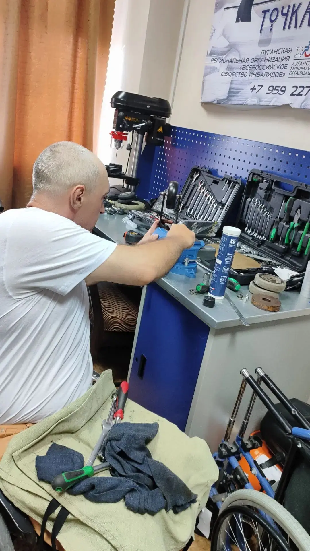 В Луганске работает мастерская «Точка опоры»