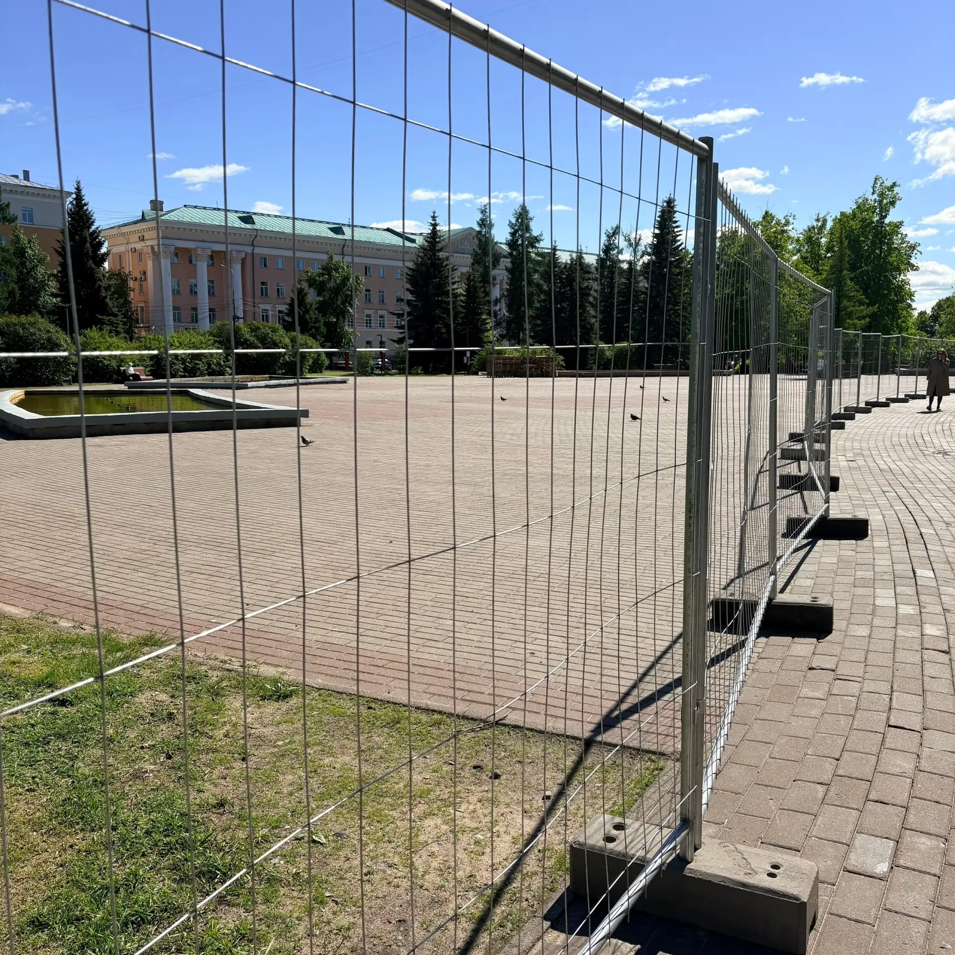 В Петровском парке в Архангельске идут ремонтные работы