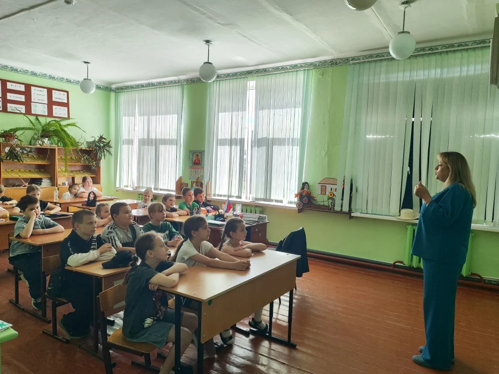 🌈 "День красок" в лагере прошёл радостно и позитивно. 🎨Ребята погрузились в мир красок и весёлых п