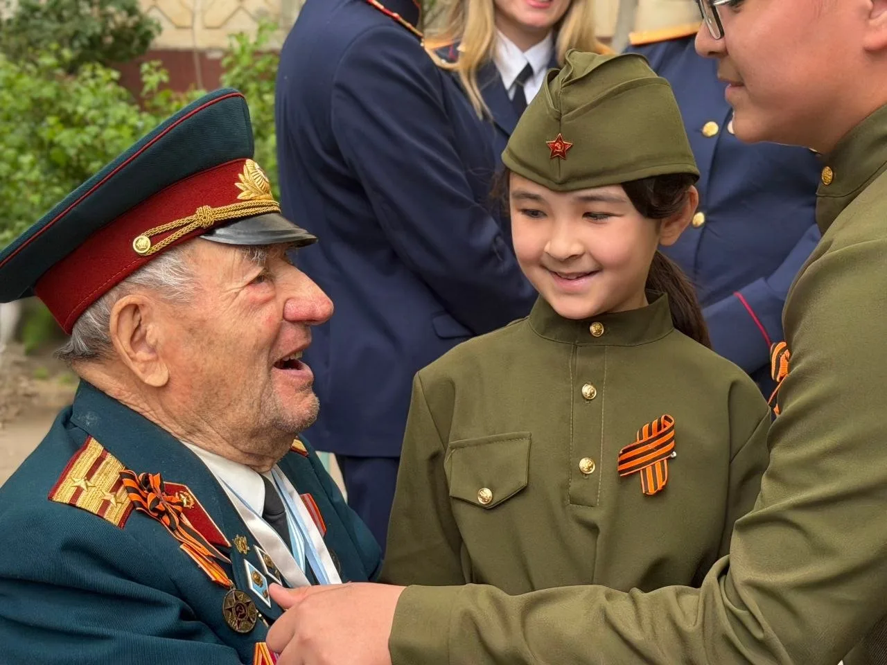 🕊️ Ежегодно главная задача Волонтёров Победы — сделать так, чтобы ни один ветеран не остался без лич