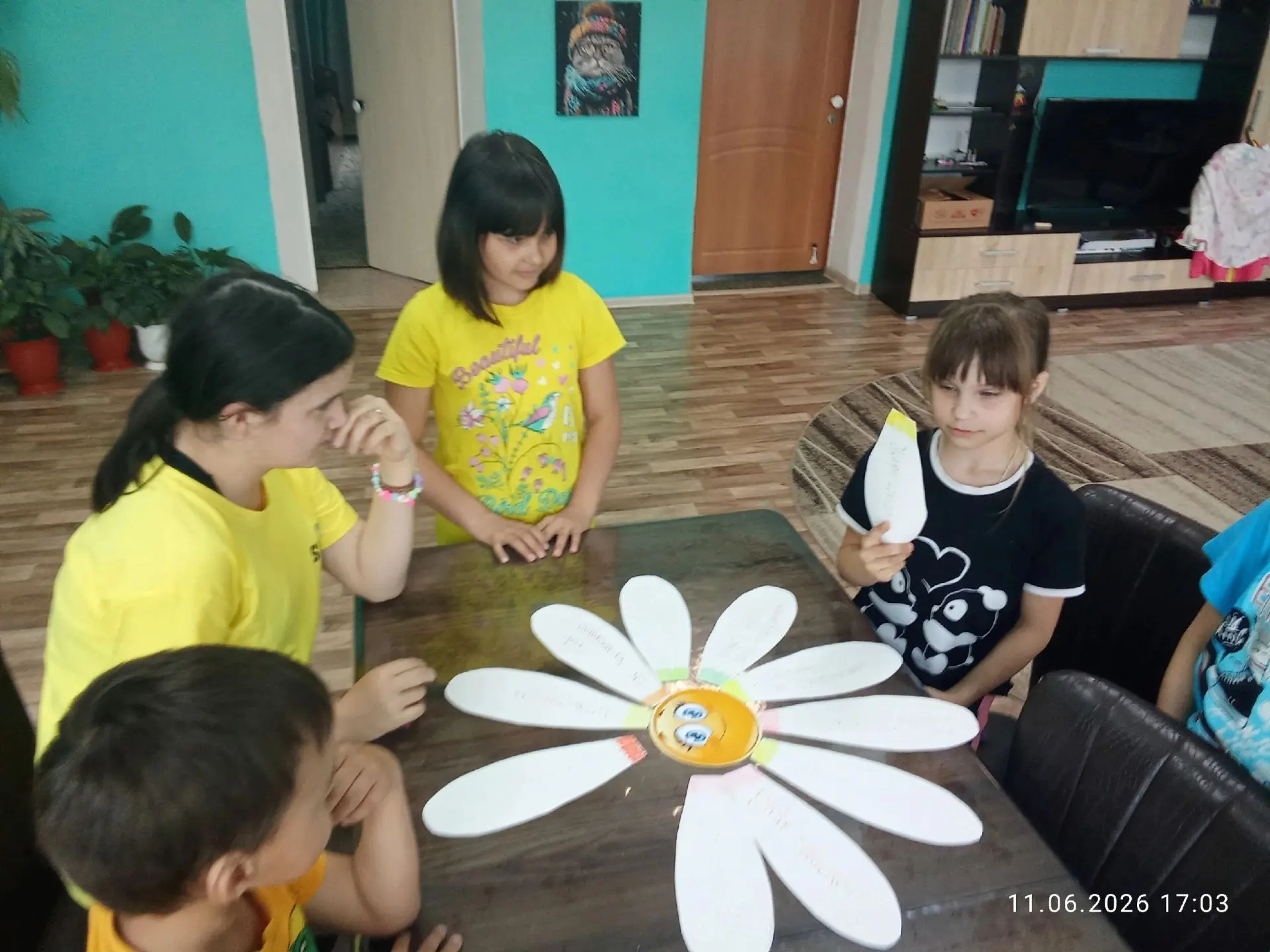 🌷"Ты - художник своей жизни, рисуй яркие краски!!! "☂🌷☂🌷🌸🌼🌸☀☀☀Рисовали, играли, гадали и узнал