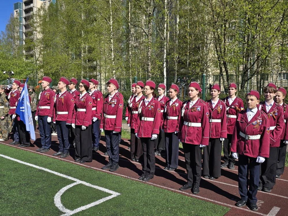 🎖️ Наши юнармейцы — в тройке лучших! 🎖️   6 мая состоялся XIV «Смотр юнармейских команд» среди школ,