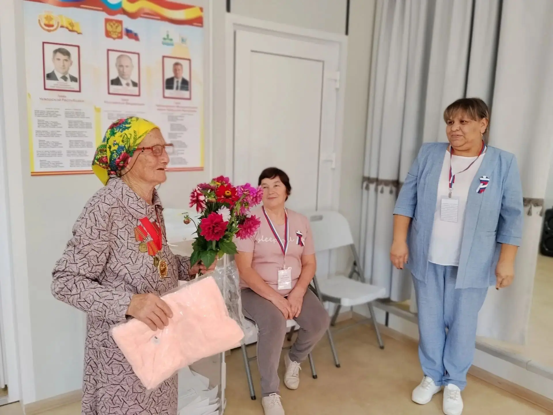 Пример гражданской сознательности показала 95-летняя  Мария Александрова из Байсубаково.