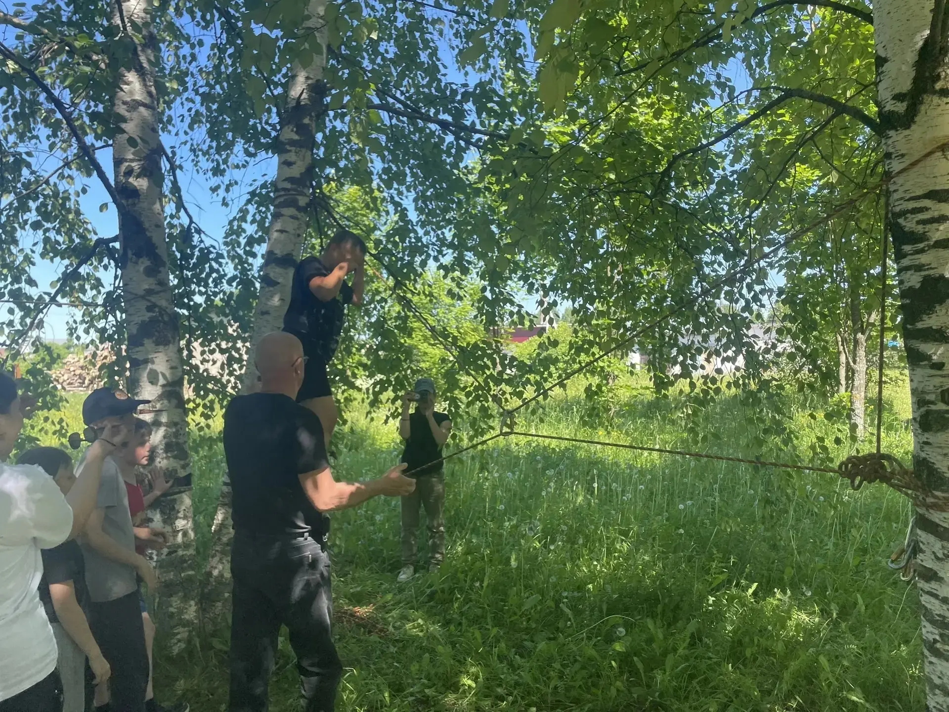 🏕️ Занятия юных туристов всегда интересны, увлекательны и полны новых испытаний! 💪✨
На очередной т