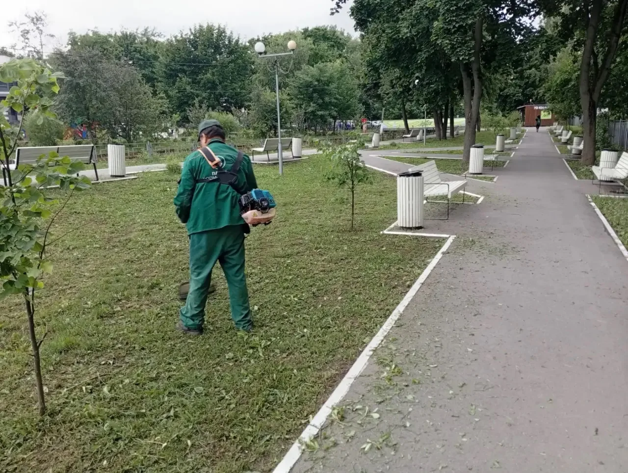 🌿 С заботой о парке: почему мы косим траву?

Каждый день мы работаем над тем, чтобы территория парк