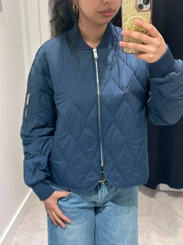 DKNY