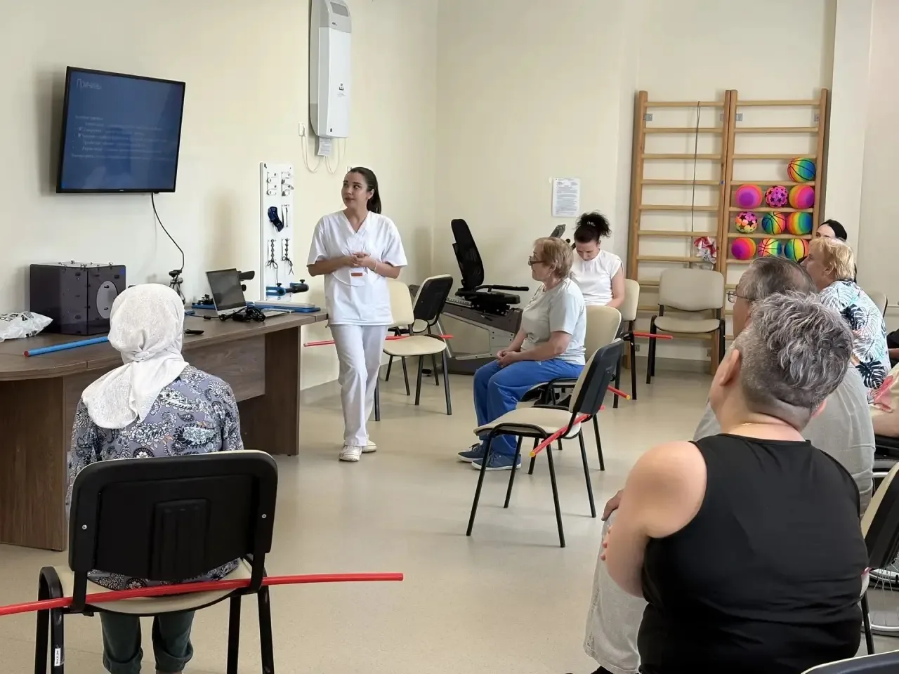 В отделении реабилитации прошла ШКОЛА ПАЦИЕНТА на тему «Физиотерапия после перенесённог...