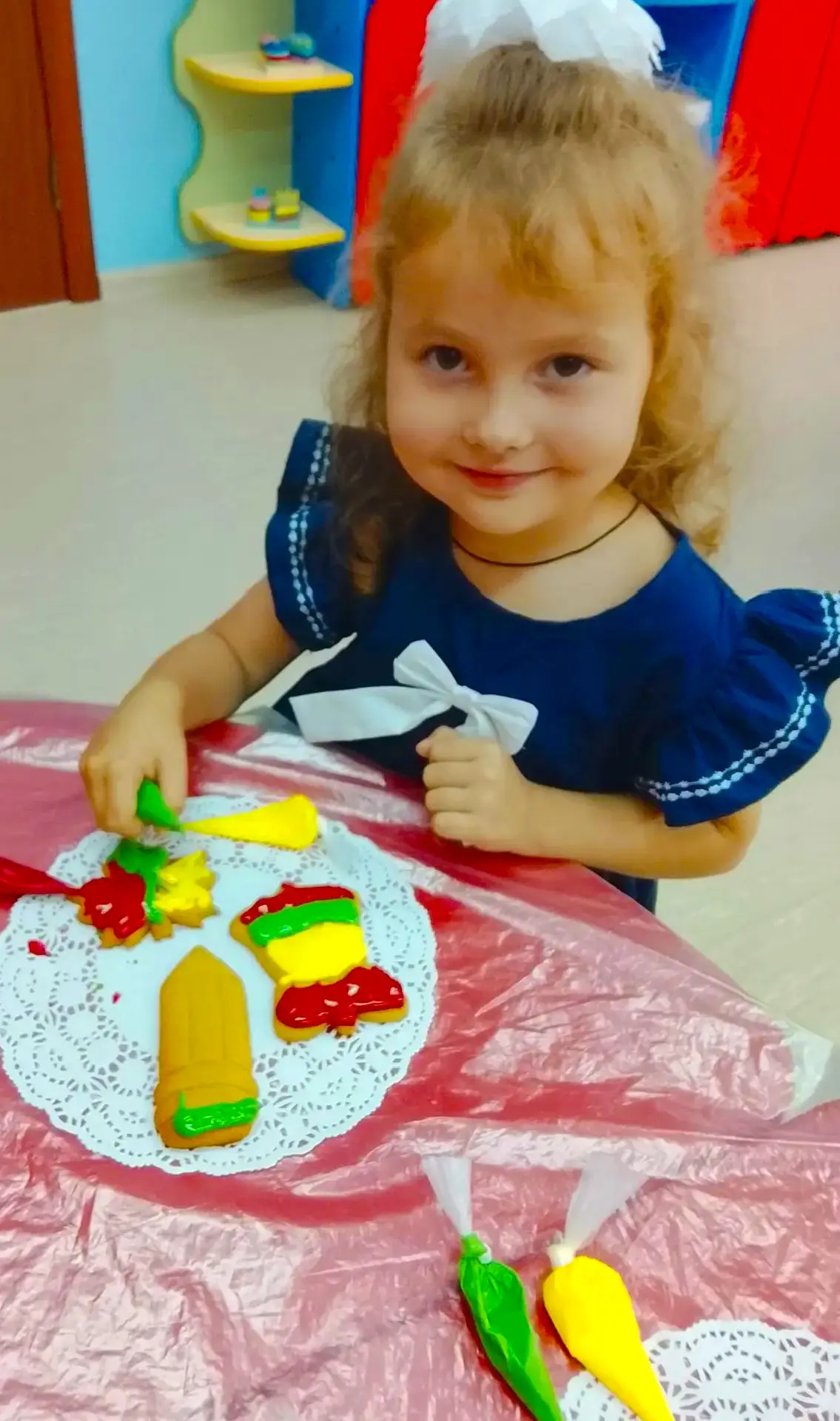 🎉 С Днём знаний, дорогие друзья! 🎉
