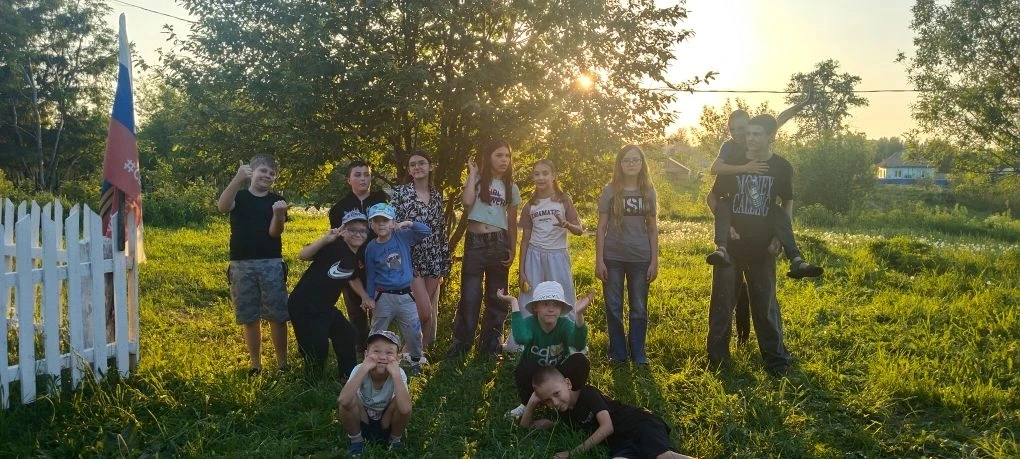 Танцы, смех и море эмоций! 🎉

Кто сказал, что в селе скучно? 9 июня в Озеро-Красилово это опровергл