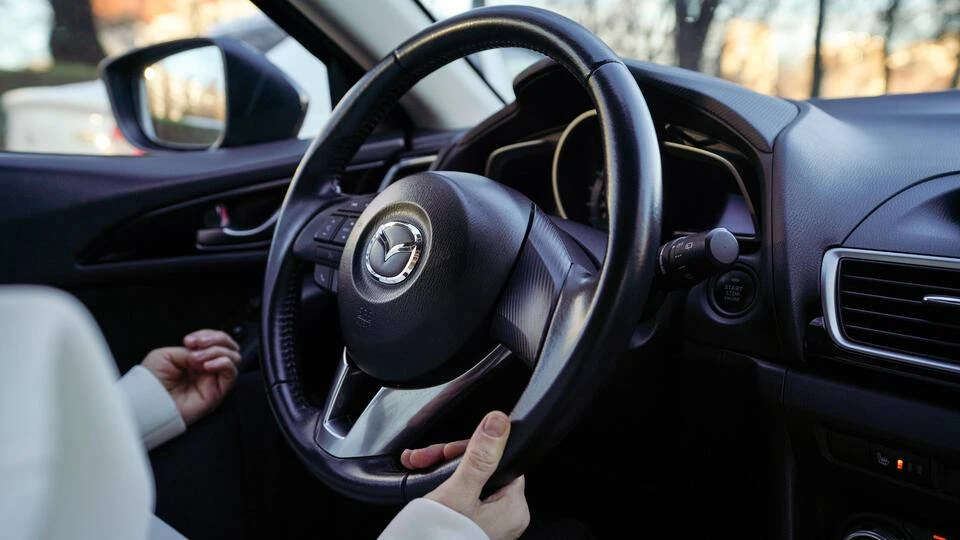 ТРАГЕДИЯ ВО ДВОРЕ ДОМА | В БУРЯТИИ ПЬЯНАЯ ДОЧЬ НАСМЕРТЬ СБИЛА МАТЬ, ОТКРЫВАВШУЮ ЕЙ ВОРОТА