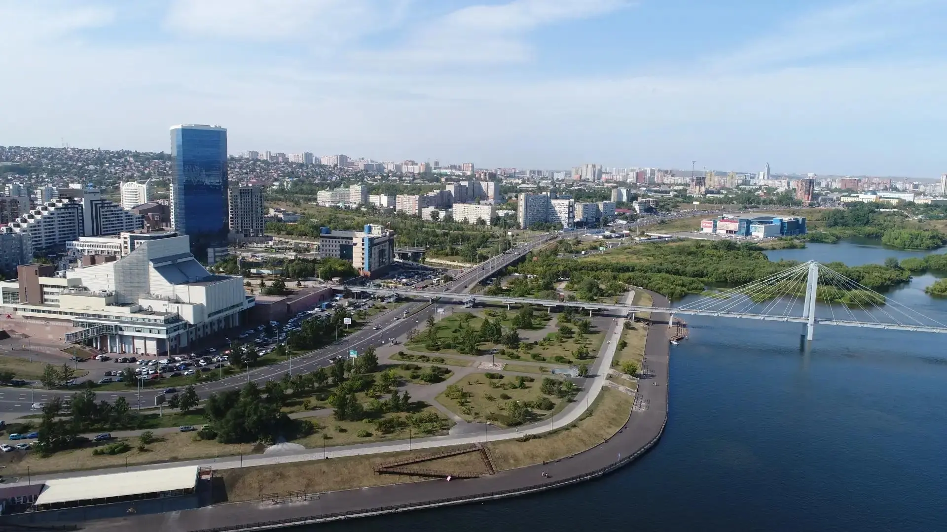 Южный Берег | Малые Кварталы | Красноярск🏡

Под вантовым мостом в центре поменяют схему выезда на у
