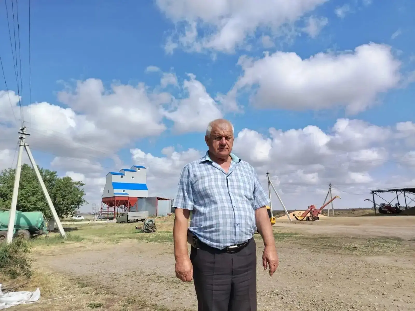 Путь сельского труженика редко бывает легким, и Сергей Иванович Богданов прошел его с честью. Более 