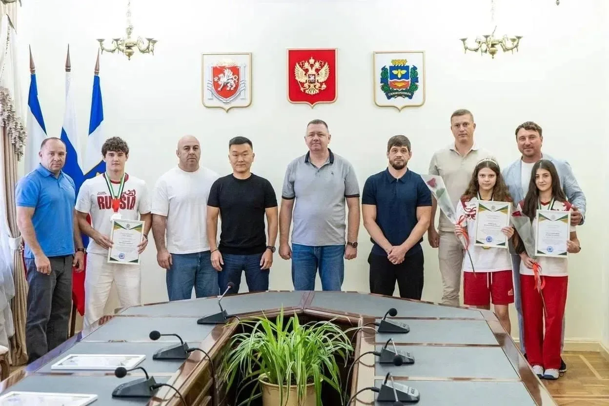 Симферопольцы завоевали две золотые и одну серебряную медали на чемпионате мира по ММА ...