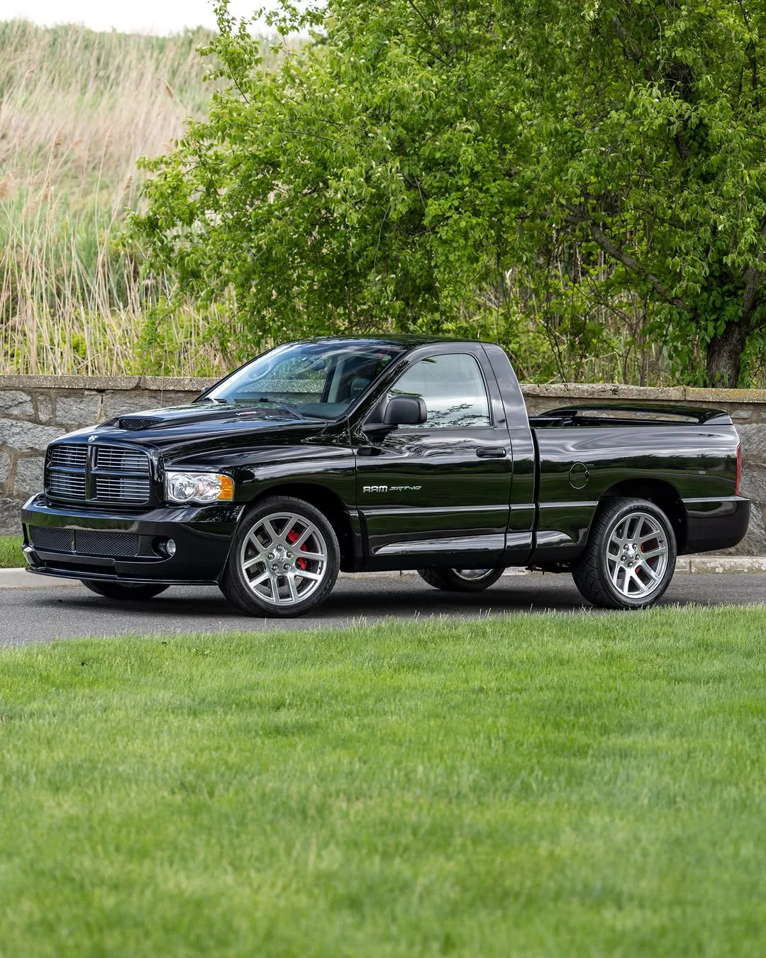 2004 Dodge Ram SRT-10
8.3 V10 на 6-ти скоростной МКПП