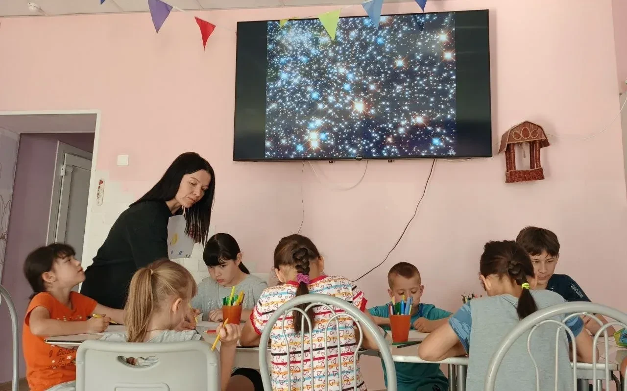 🌌🚀 День космоса : бескрайние просторы и звёздные фантазии! 💫🪐В стационарном отделении социальной