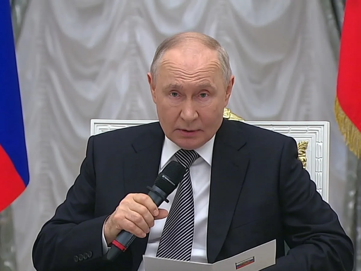 Владимир Путин назвал терактом удар ВСУ по колледжу в Старобельске и поручил Минобороны подготовить 
