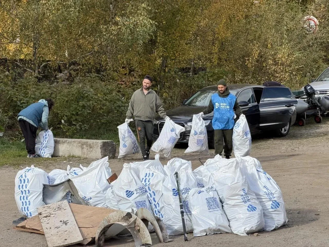 ⚪️ Вместе ради чистоты: в Мытищах очистили береговую линию от мусора