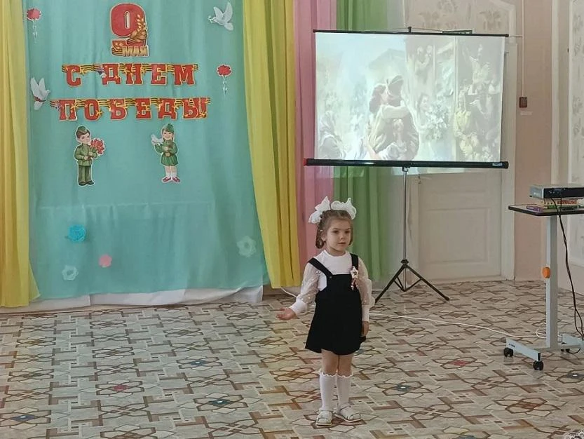 8 мая в детском саду прошёл конкурс чтецов «Победа в наших сердцах», посвященный Победе...