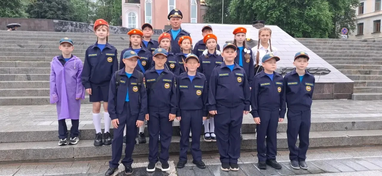 Несмотря на дождь и отмену мероприятий спланированных к Дню знаний в городе Владивосток...