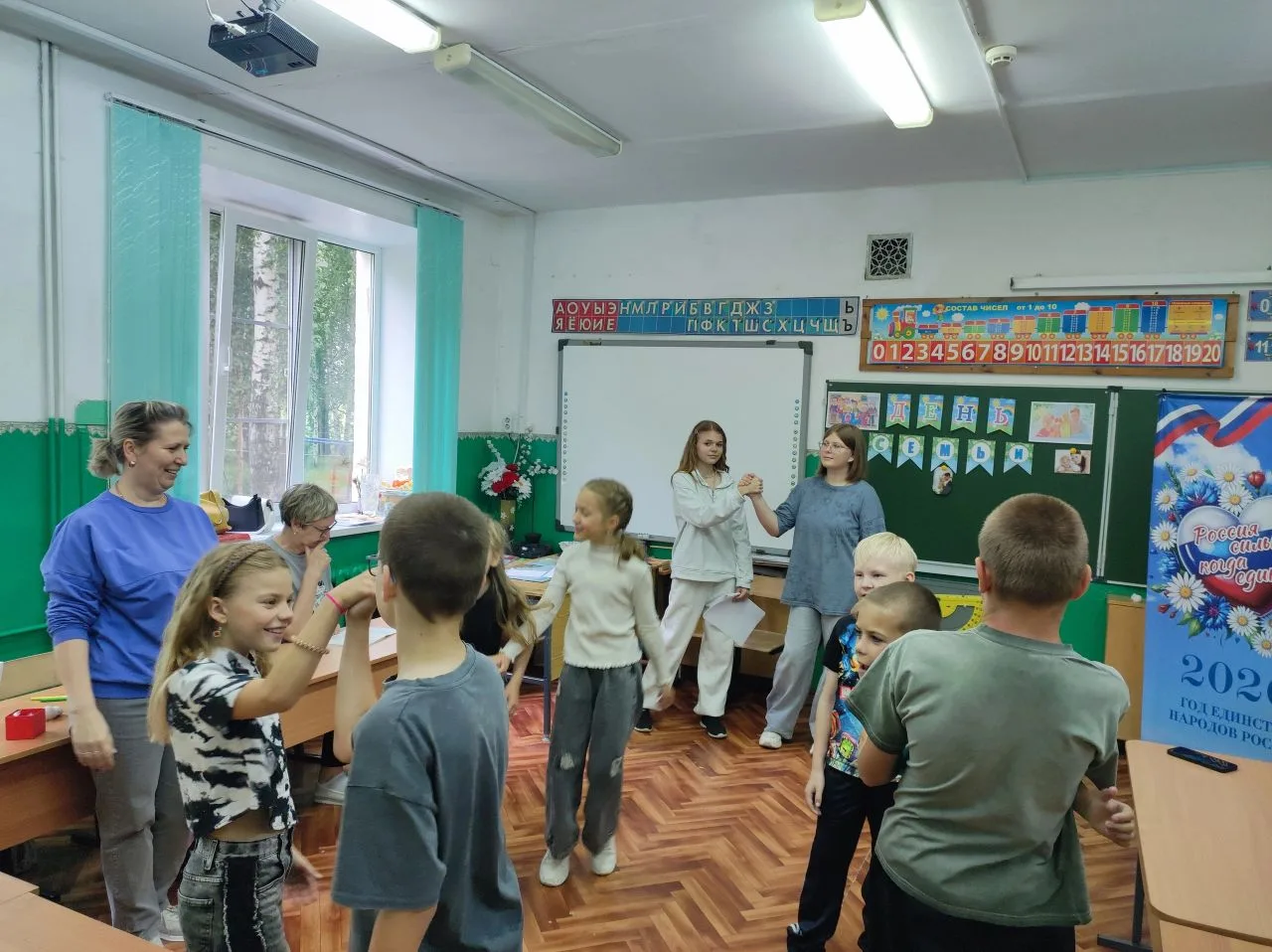В пришкольном лагере «Солнышко» прошёл один из самых душевных и значимых дней — День семьи. Этот ден