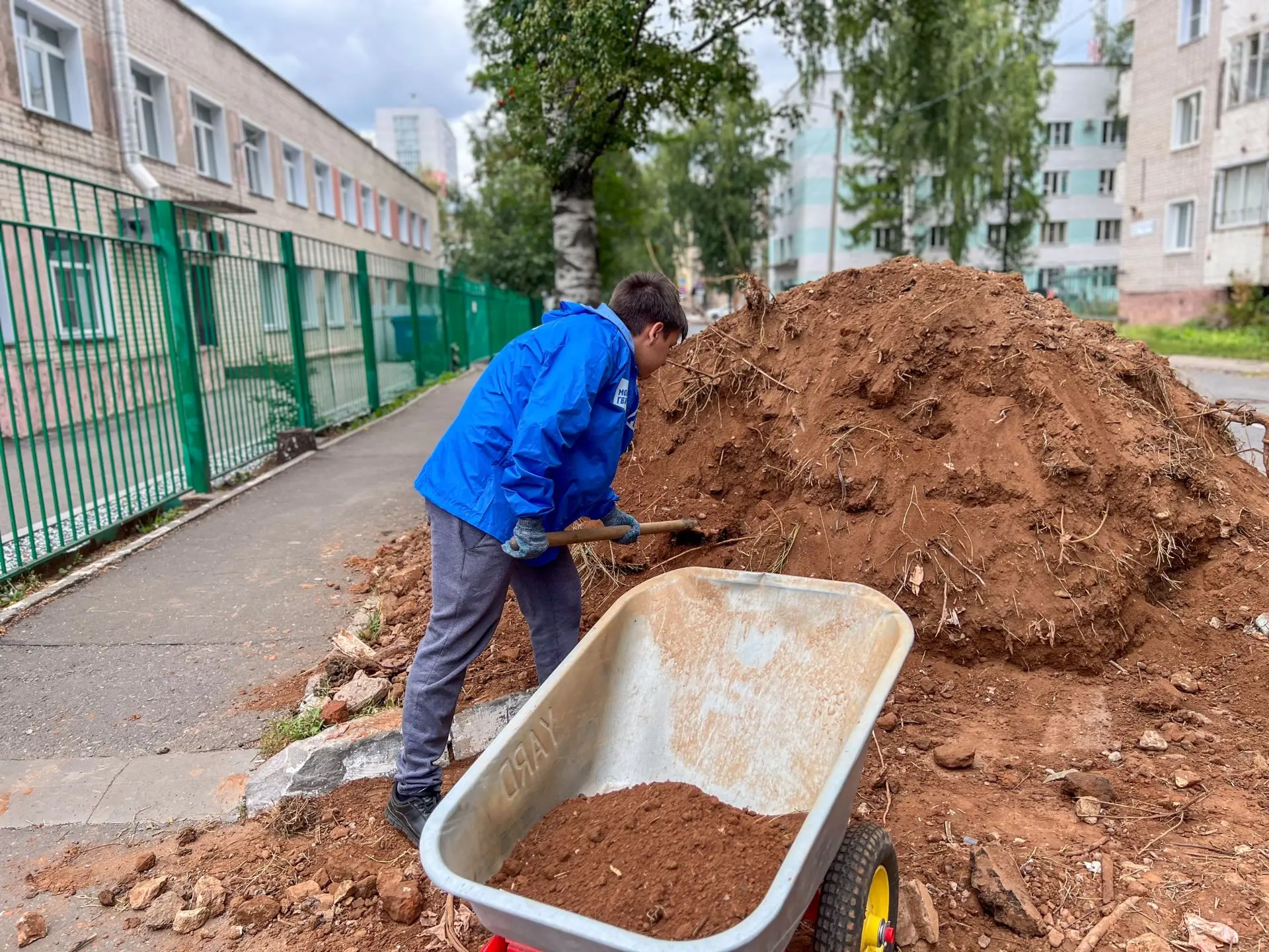 Детские сады 189 и 52 обратились за помощью к Молодой Гвардии