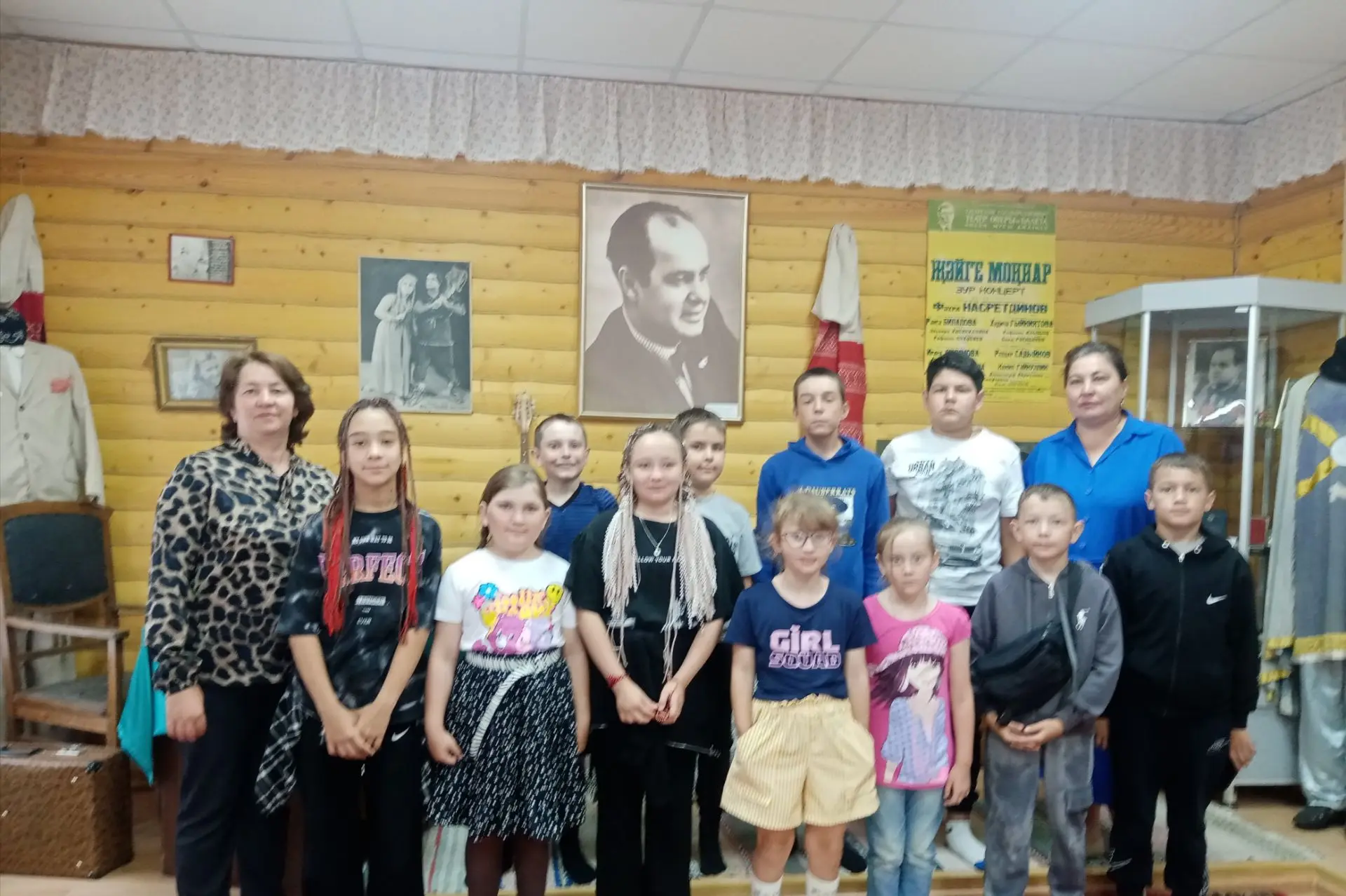 Фәхри Насретдинов һәм Бану Вәлиева музеенда Кайбыч районы Кече Мәме укучылары экскурсиядә...