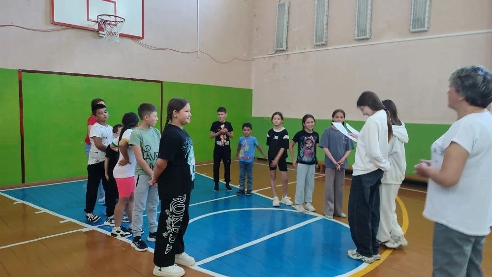 🌈 Седьмой день пришкольного лагеря прошёл под тёплым и душевным девизом «Умей дружить»🌞 и стал нас