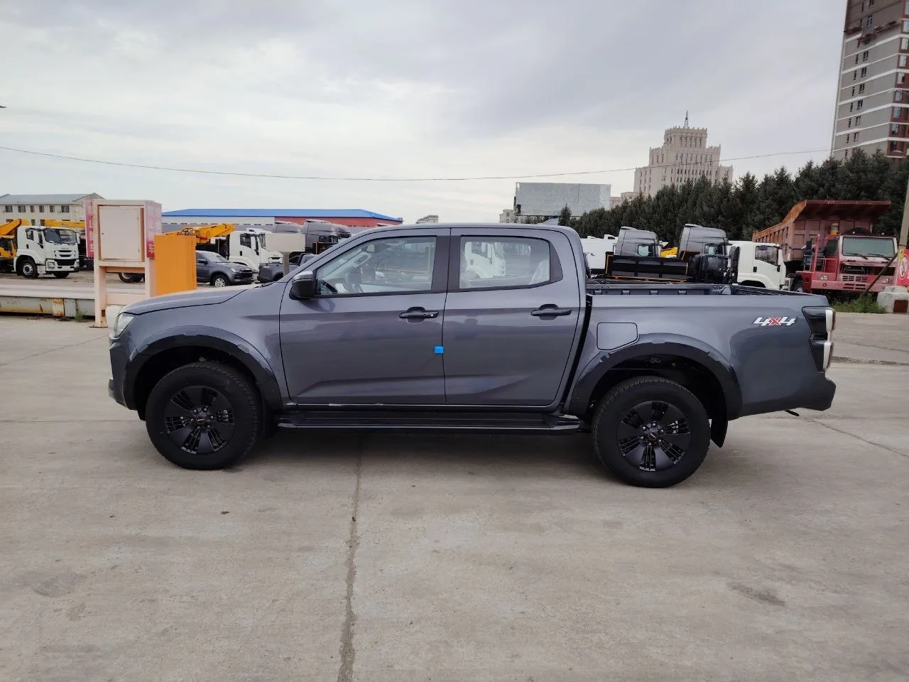 Авто в наличии и под заказ 🔥

🛻 Пикап ISUZU D-max 

Год машины - 2025

⚙ Мощность двигателя 130 кВ