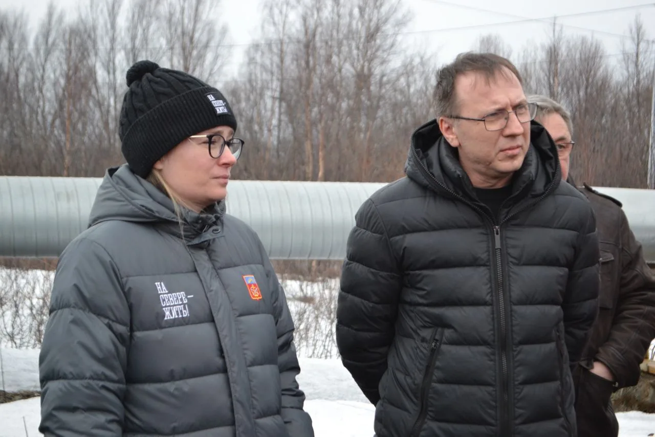 Заместитель губернатора Мурманской области Ольга Вовк и министр энергетики и ЖКХ регион...