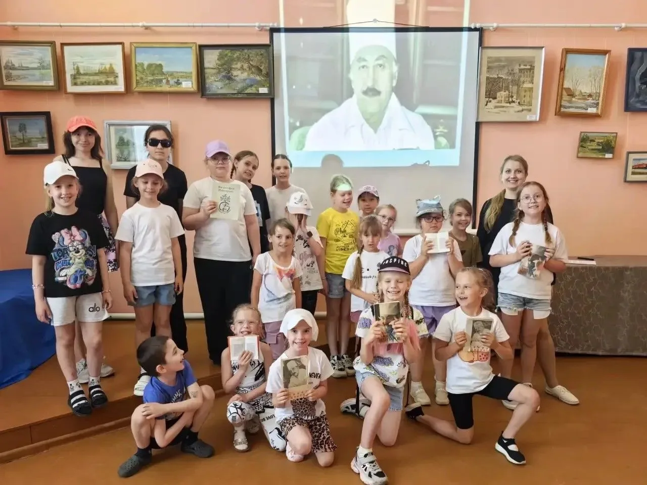 🎉✨ Сегодня особенный день - день рождения великого учёного и нашего земляка! ✨🎉Ребята из лагеря с 