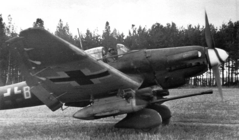Противотанковый штурмовик Ю-87 (Ju.87G-2) из 10-й противотанковой эскадрильи 3-й эскадр...