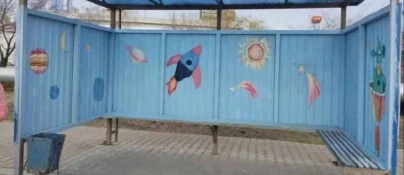 Остановки в Хабаровске превратили в арт-объекты  Педагоги и ученики детской школы искусств № 7 совме