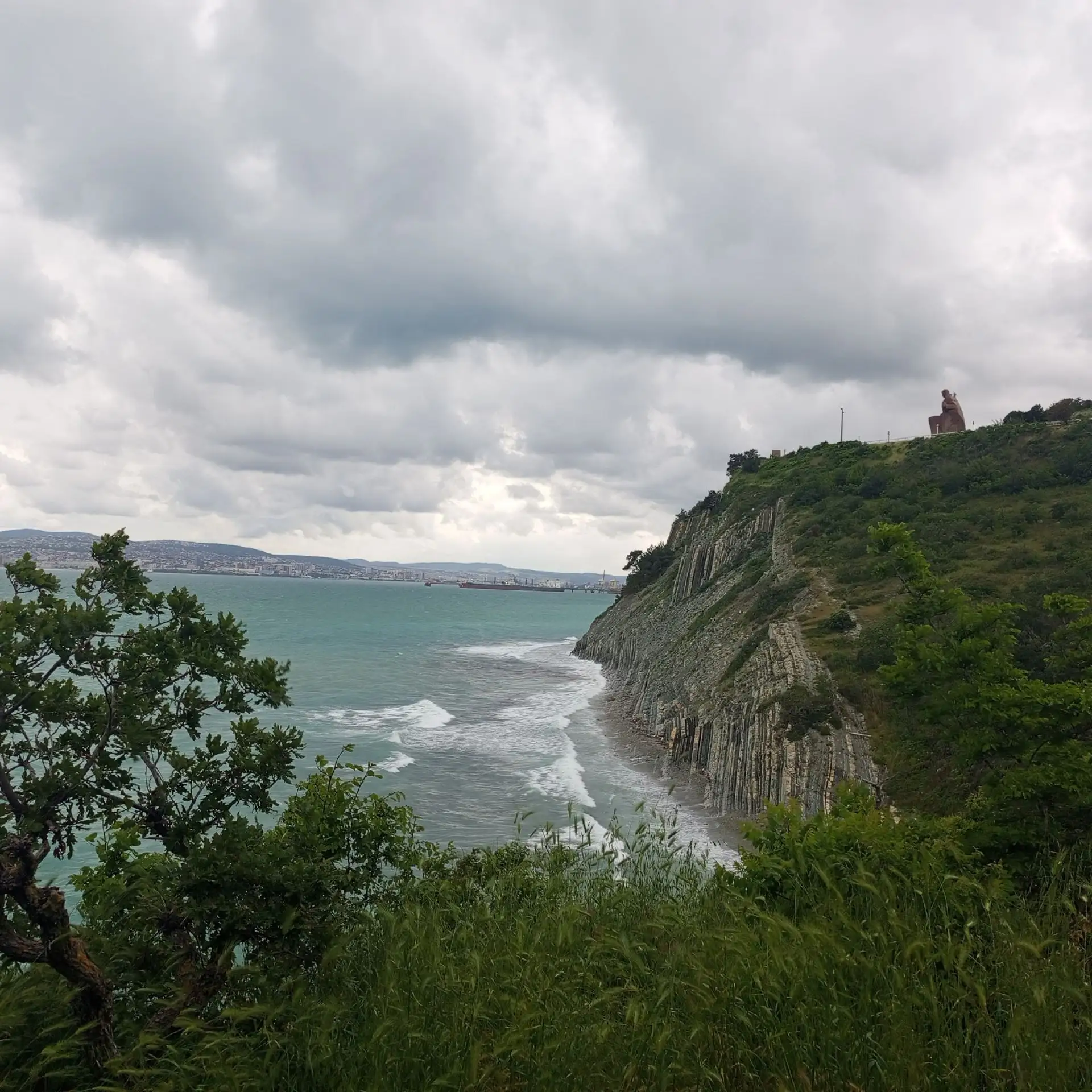 Дорога в Геленджик. В такую погоду море еще величественнее 😍