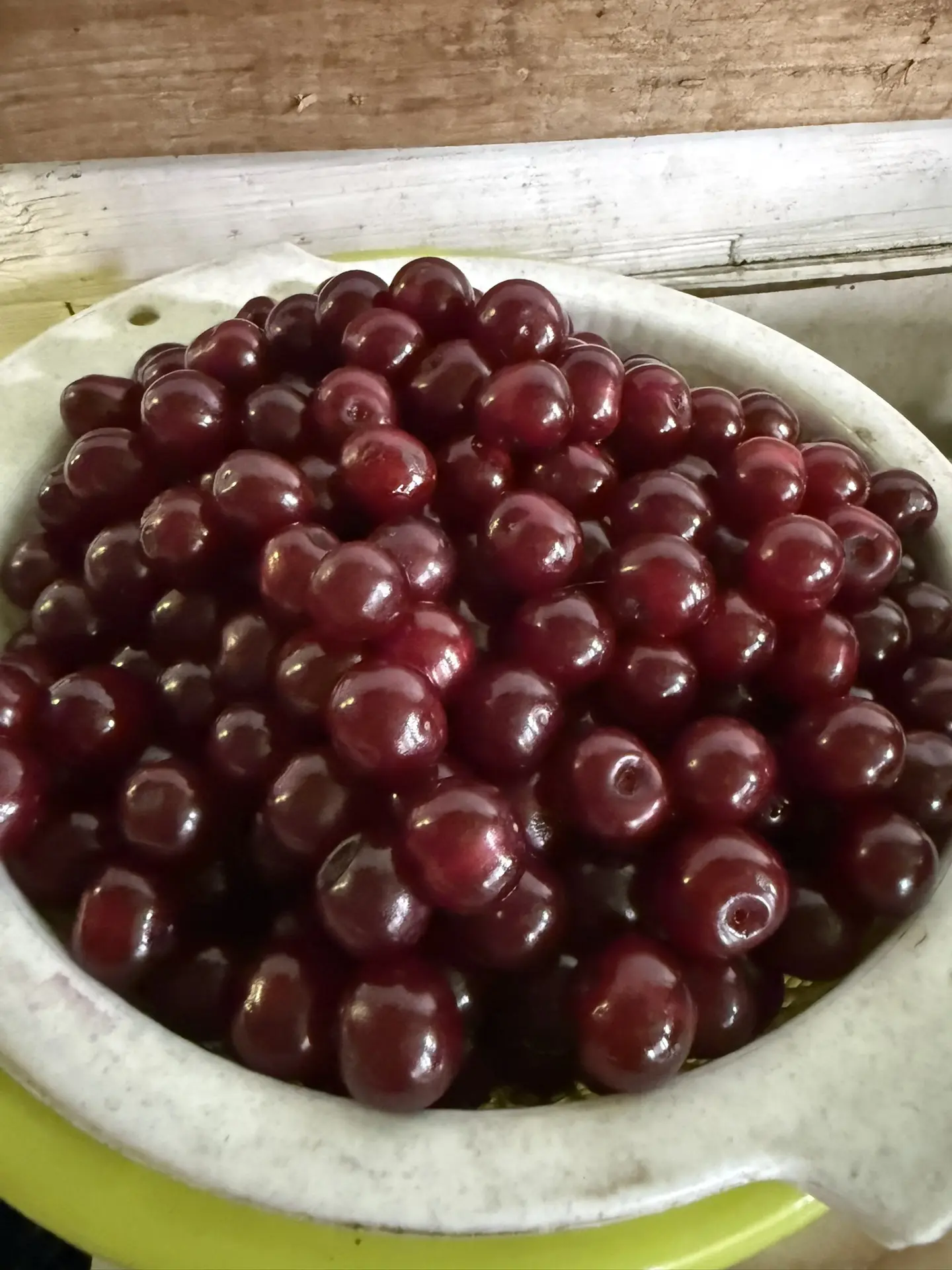 🍒Вишня уже сыпется, наделала компотов. Чисто вишнёвый я не очень люблю, сделала всего ...