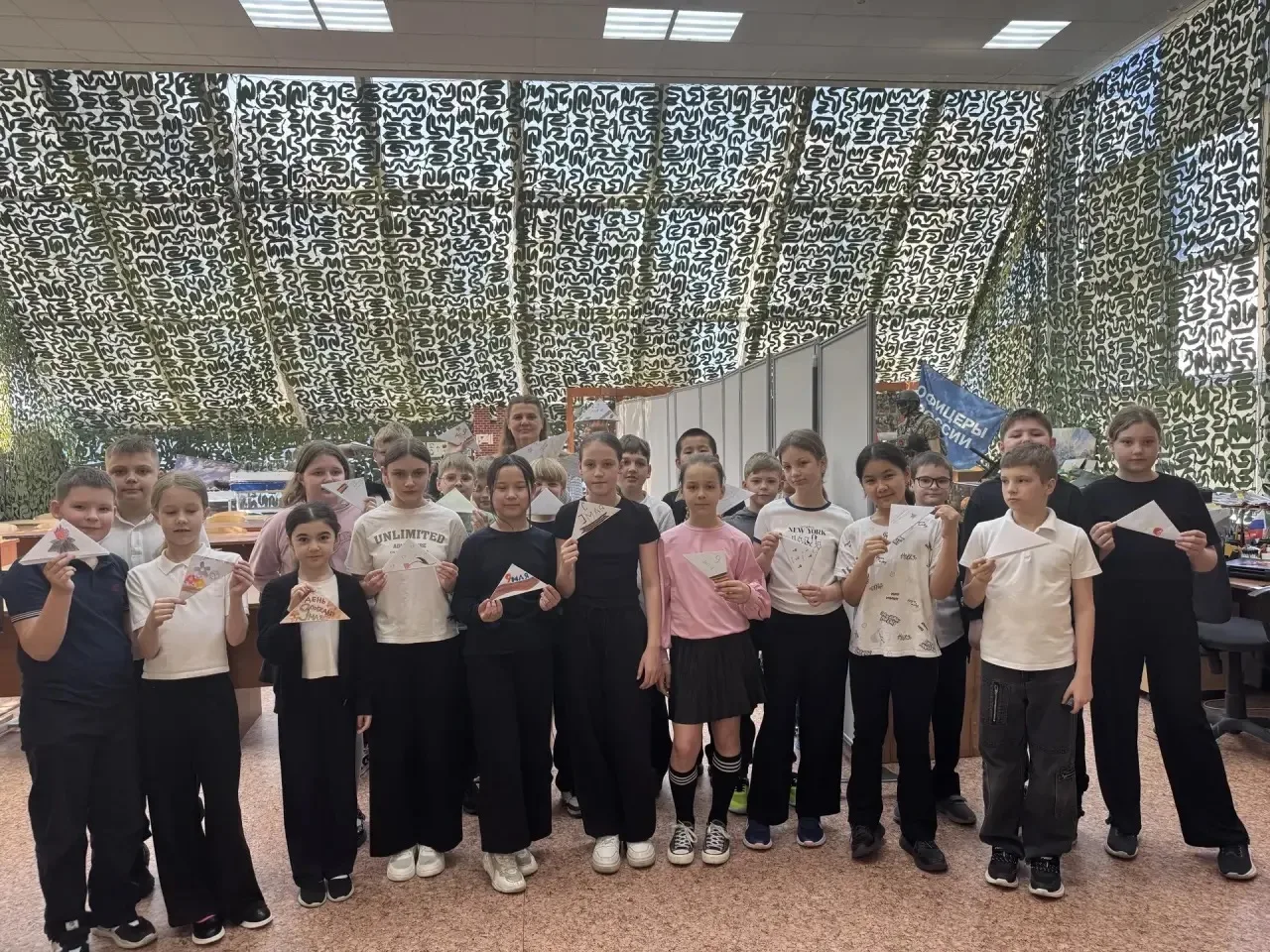 🇷🇺 В преддверии 9 Мая в школьном музее прошли памятные мероприятия  В гостях у истории побывали учен