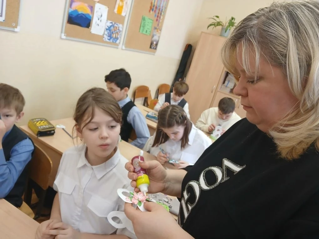 🌷 Поздравления от родителей в День школьного содружества. "Желаю школе становиться только лучше, нов