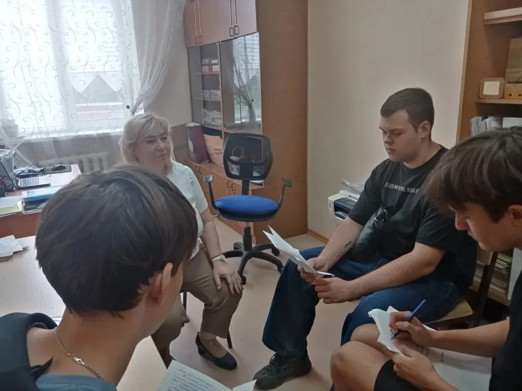 3 июня школьным психологом Светлаковой И. В.   проведен тренинг  " Психологическая подг...