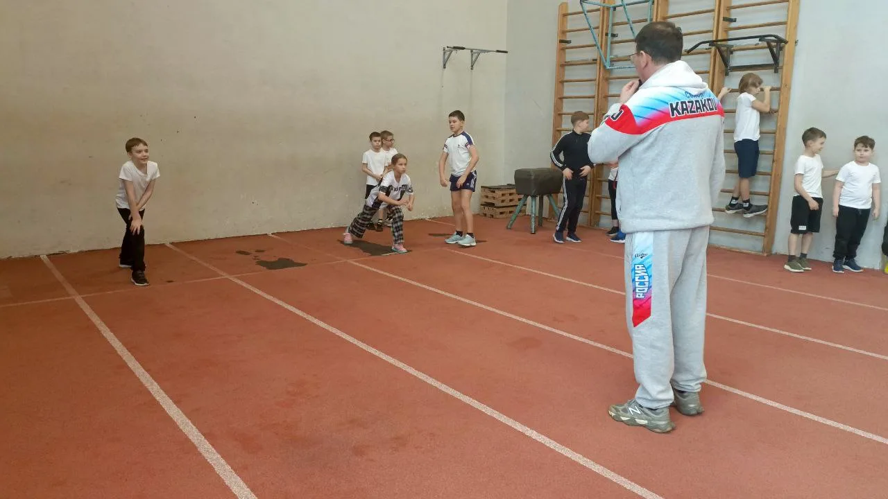 🏃‍♂️Быстрее ветра: наши ученики сдают беговые нормативы ГТО!  👟 4 марта во Дворце детского спорта ца