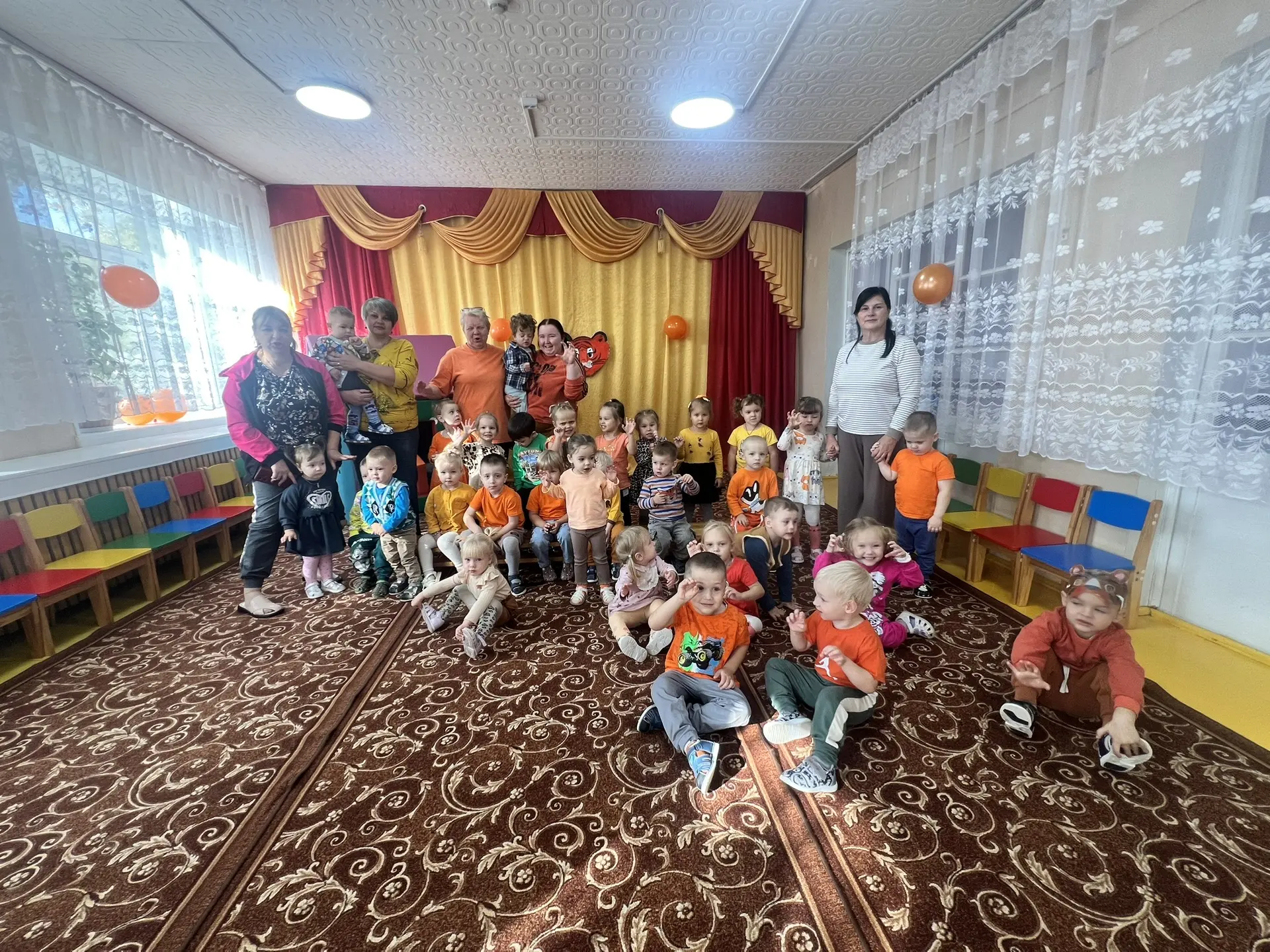 🐯 Сегодня у наших самых маленьких воспитанников прошёл настоящий полосатый праздник — ...